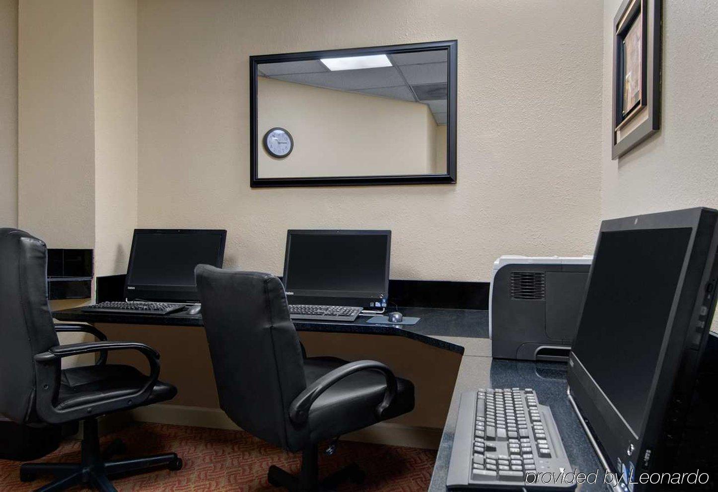 Embassy Suites By Hilton Atlanta Galleria Smyrna Perniagaan gambar