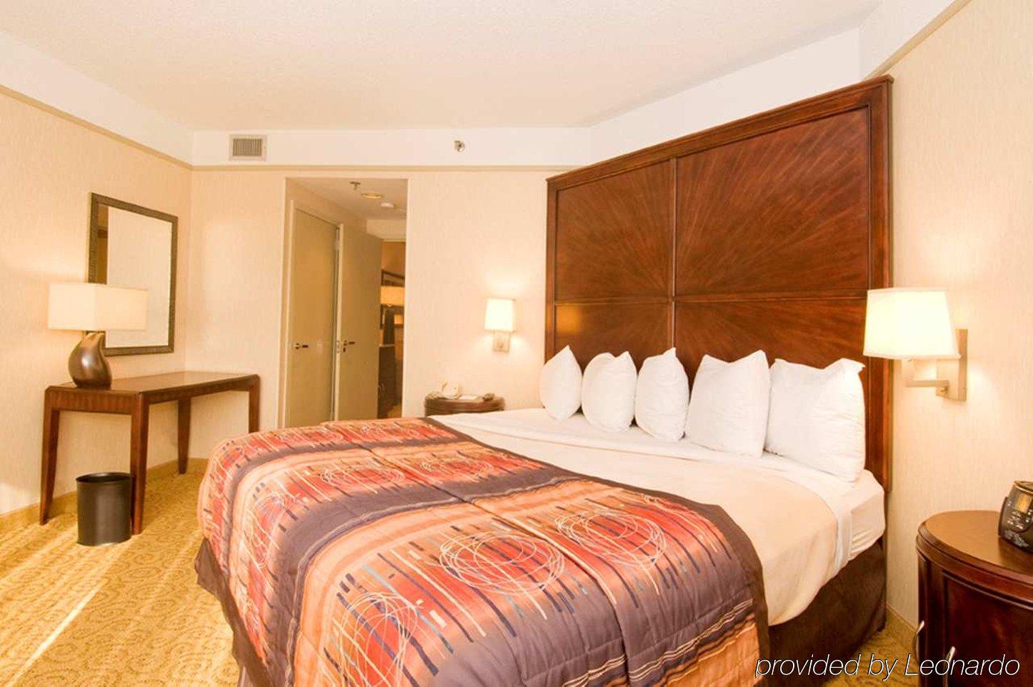 Embassy Suites By Hilton Atlanta Galleria Smyrna Bilik gambar
