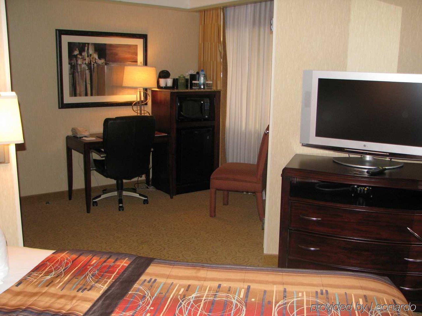 Embassy Suites By Hilton Atlanta Galleria Smyrna Bilik gambar
